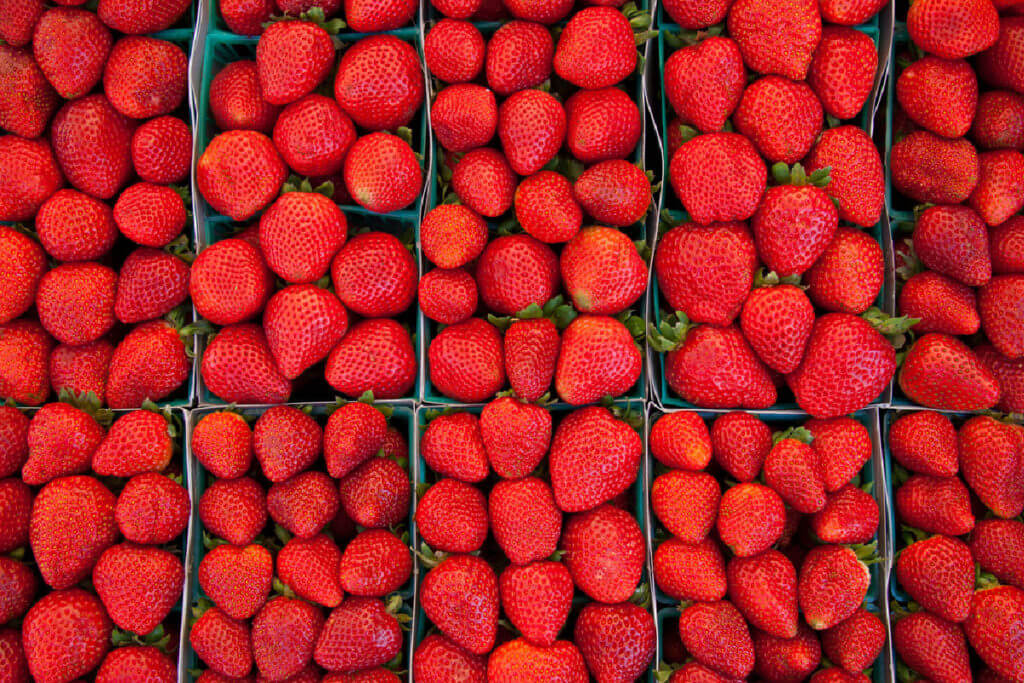 strawberries weight loss health benefits