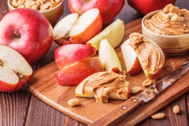 Apple slices with peanut butter